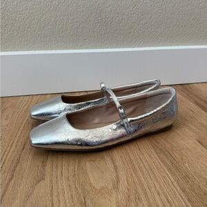 Dolce Vita Reyes Ballet Flats Shiny Silver Mary Jane Size 8.5
